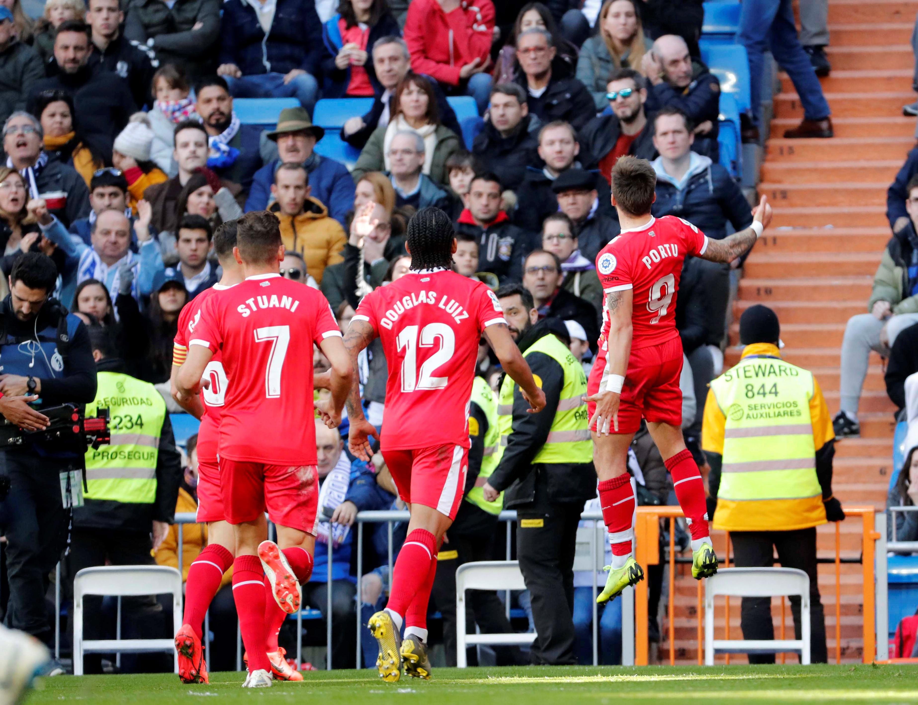 线队员紧密 线队员紧密